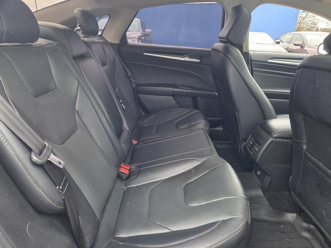 Ford Fusion Titanium AWD 2020