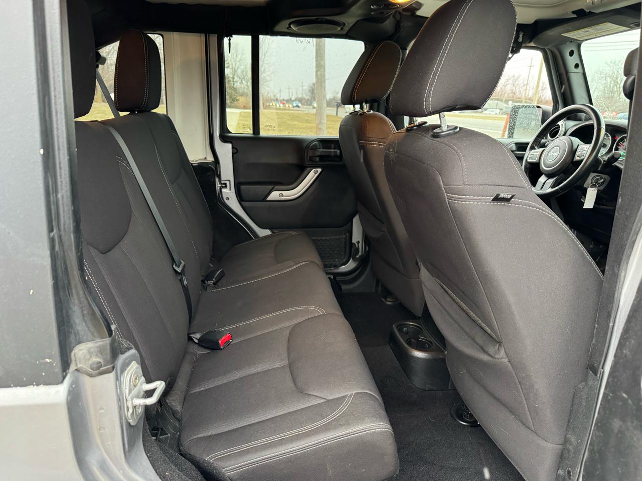 Jeep Wrangler Unlimited Sahara 4WD 2014