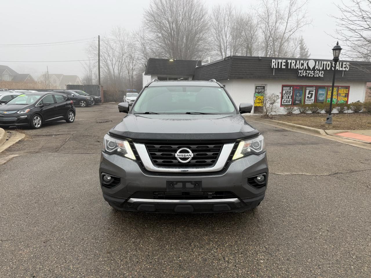 Nissan Pathfinder Platinum 4WD 2019