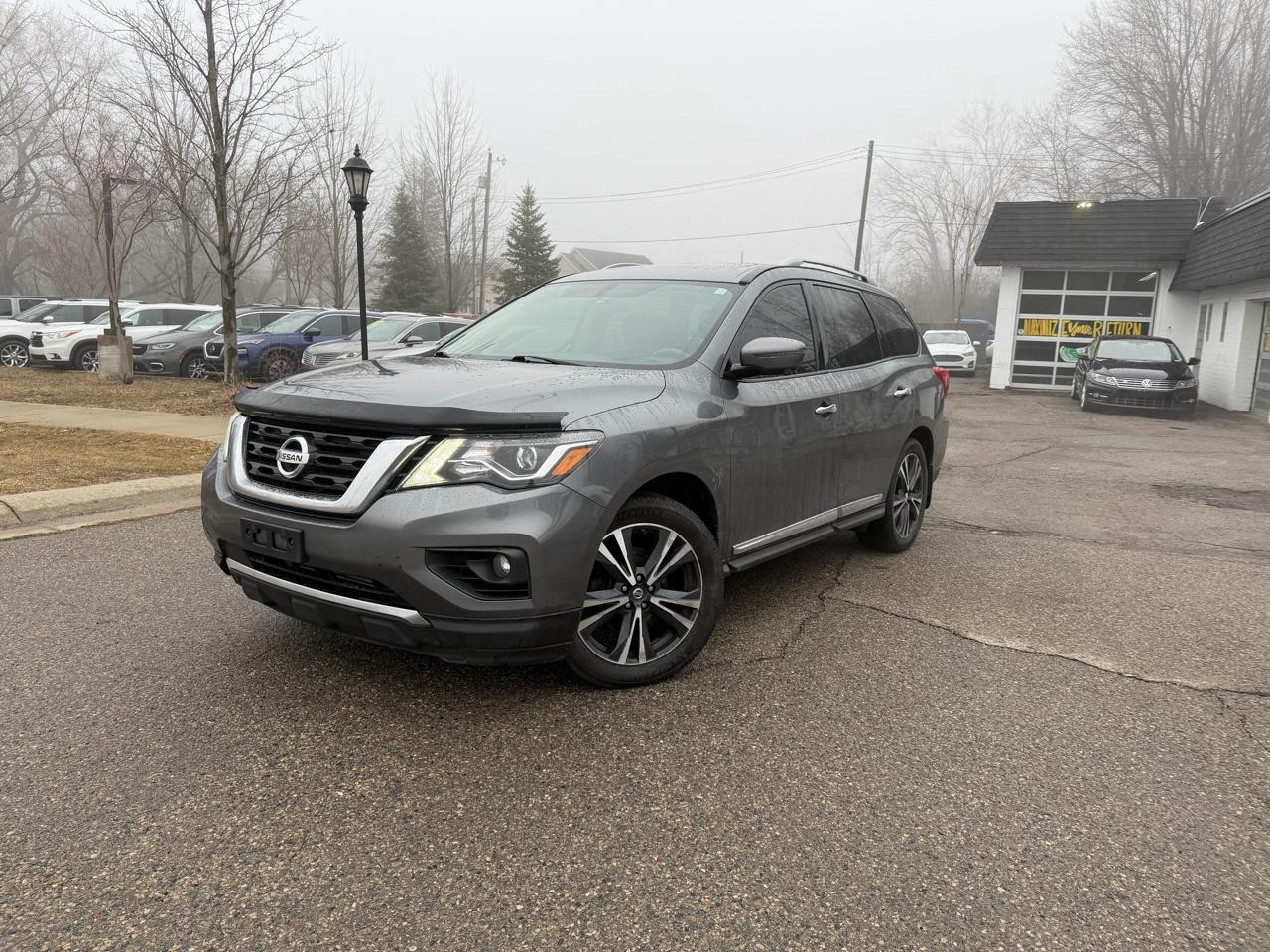 Nissan Pathfinder Platinum 4WD 2019