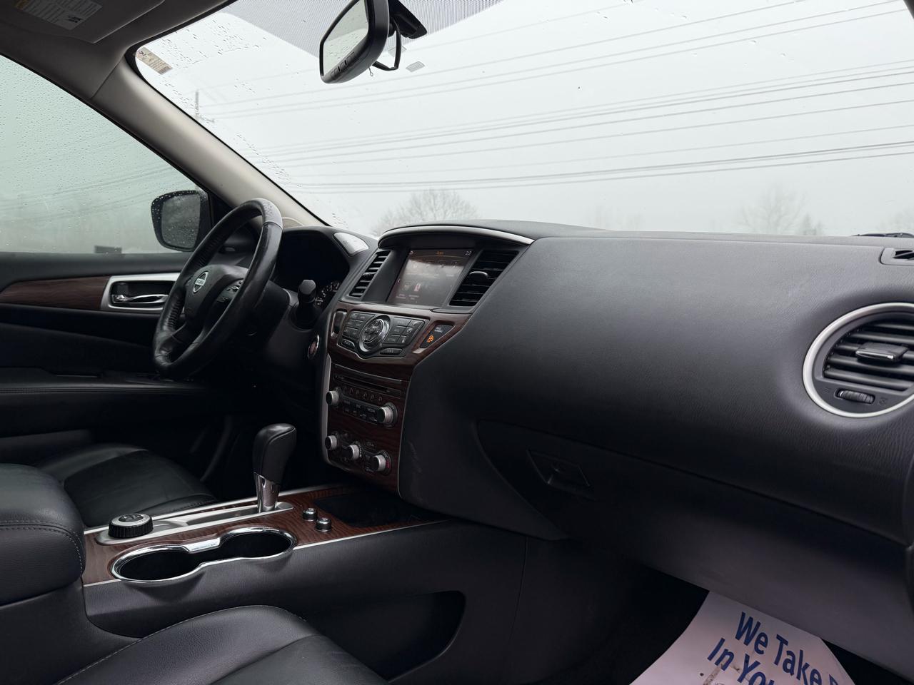 Nissan Pathfinder Platinum 4WD 2019