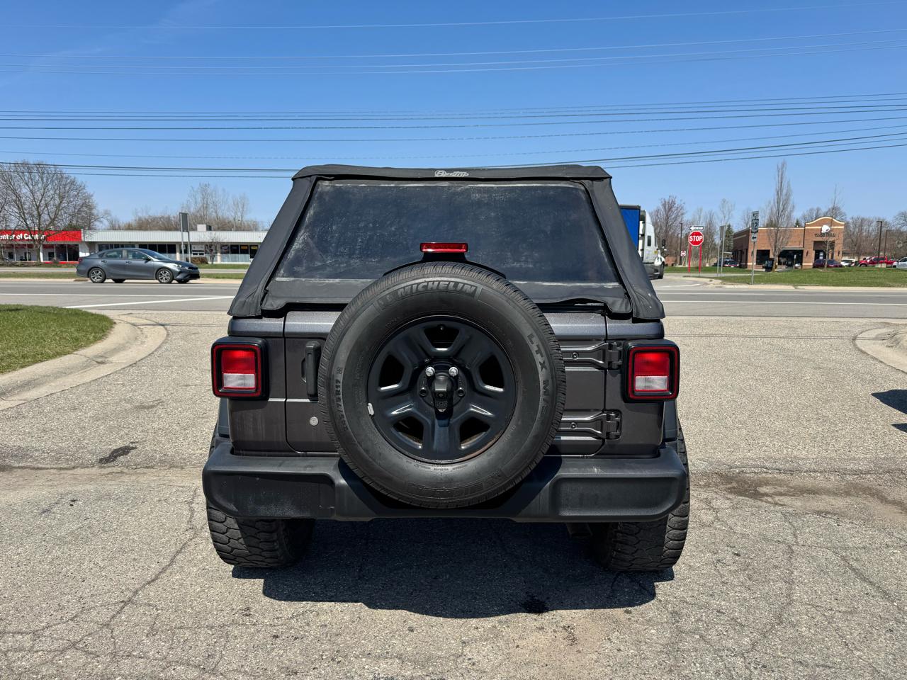 Jeep Wrangler Unlimited Sport 2019