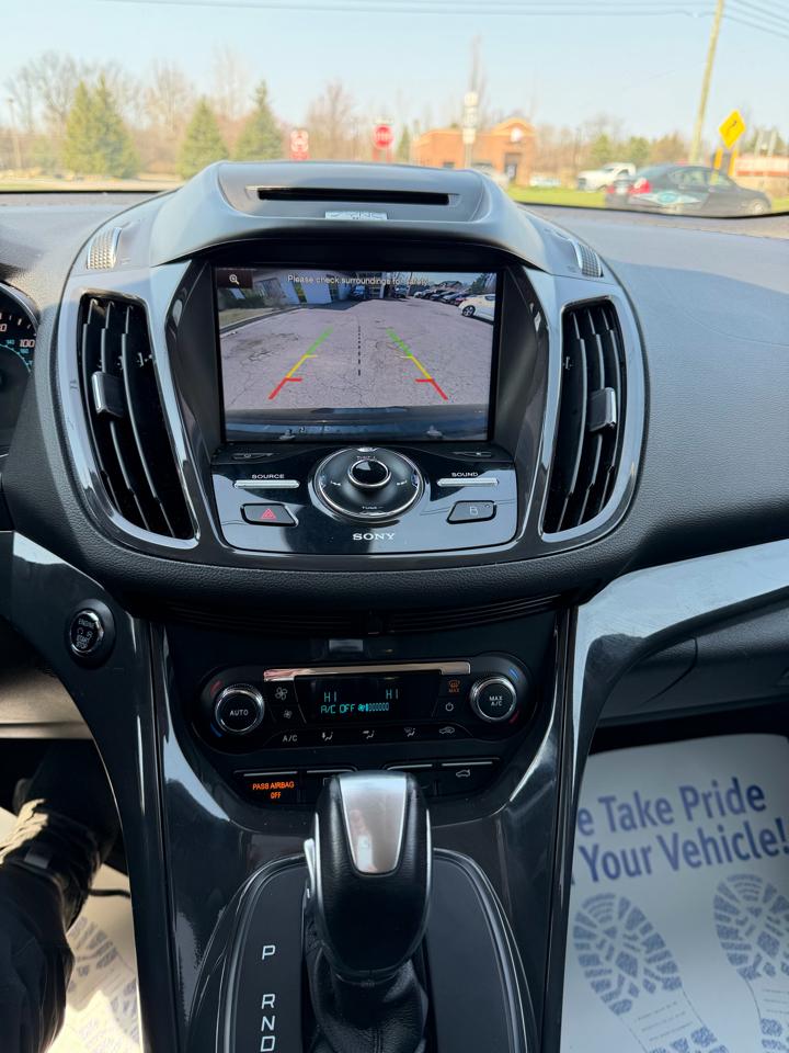 Ford Escape Titanium 4WD 2015