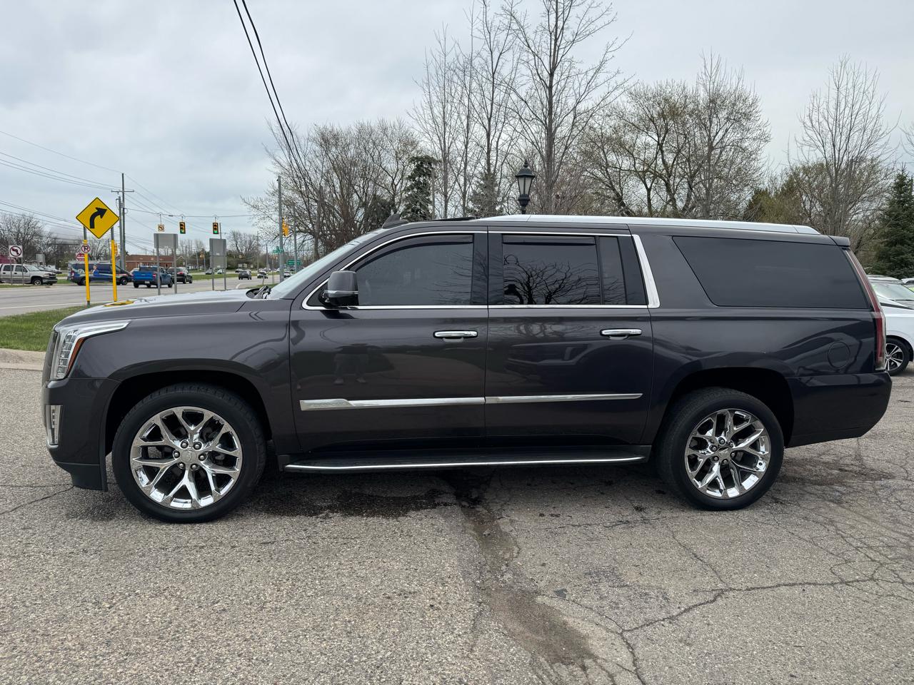Cadillac Escalade ESV Platinum 4WD 2016