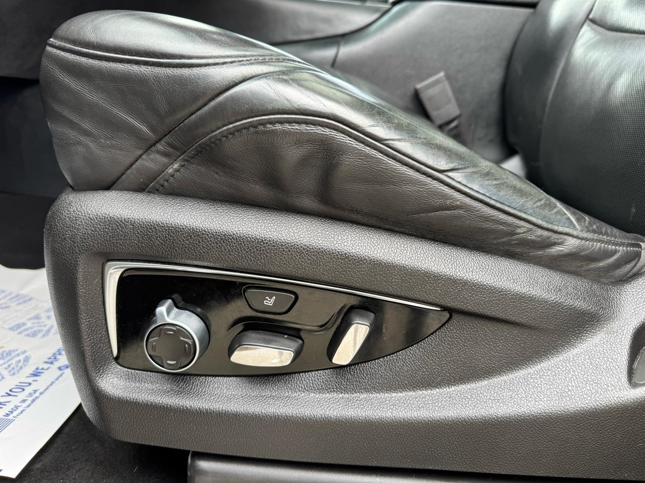 Cadillac Escalade ESV Platinum 4WD 2016