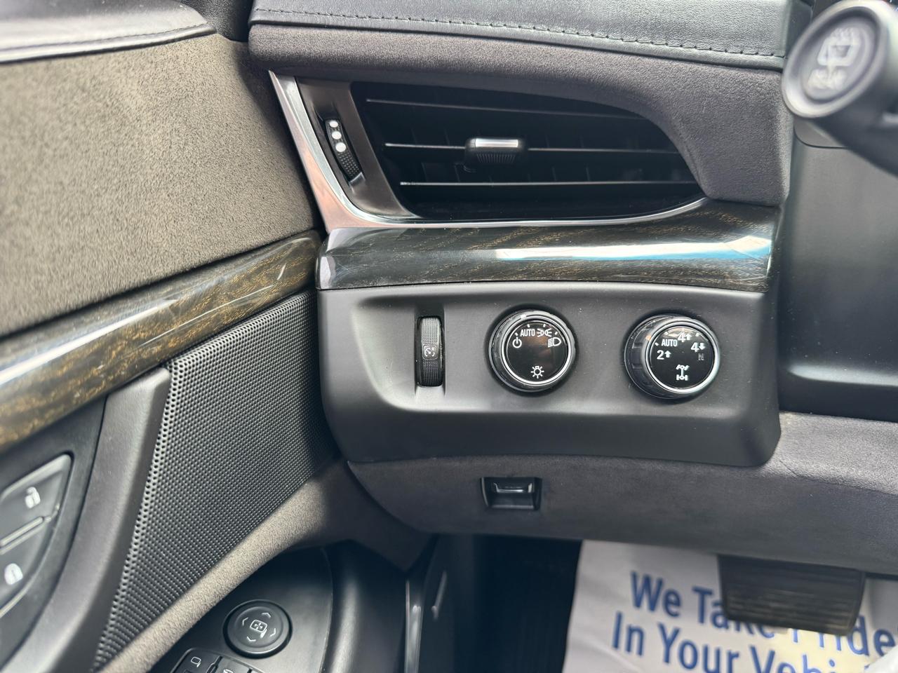 Cadillac Escalade ESV Platinum 4WD 2016