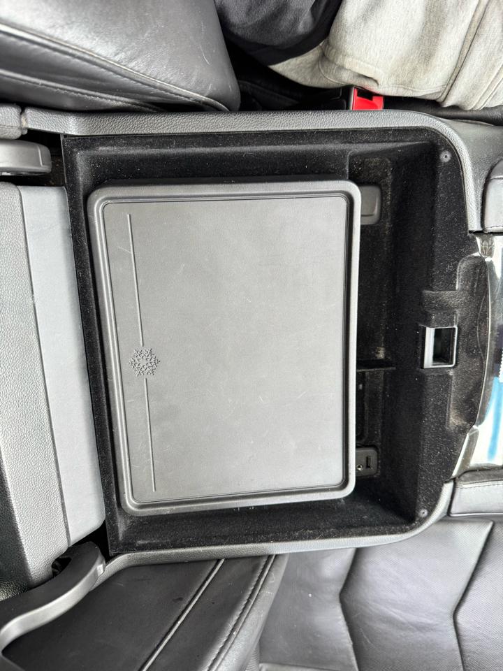 Cadillac Escalade ESV Platinum 4WD 2016