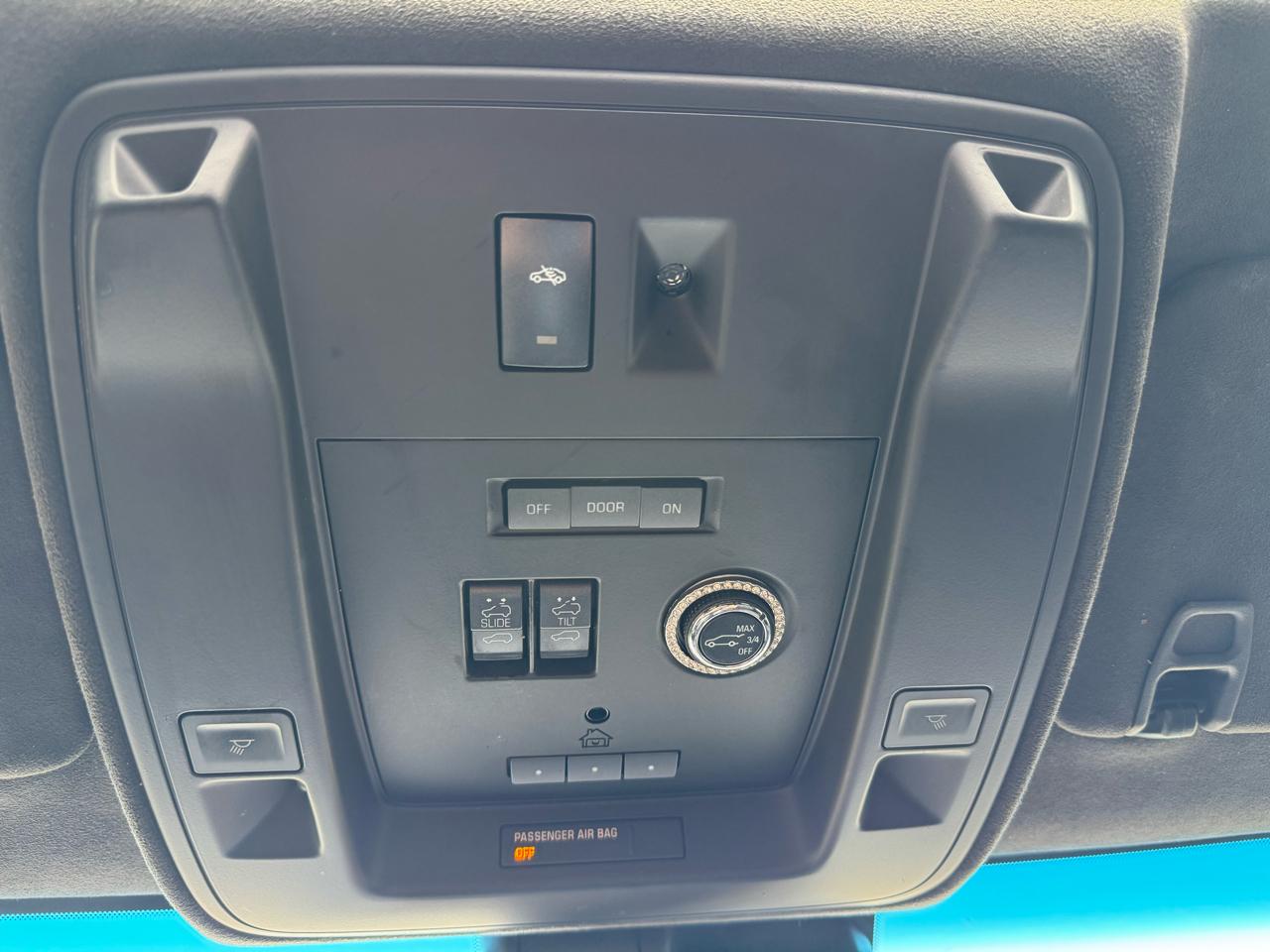 Cadillac Escalade ESV Platinum 4WD 2016