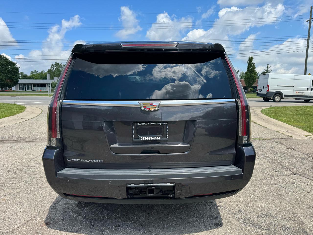 Cadillac Escalade ESV Platinum 4WD 2016