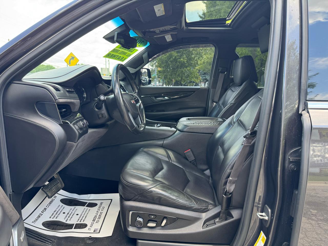 Cadillac Escalade ESV Platinum 4WD 2016