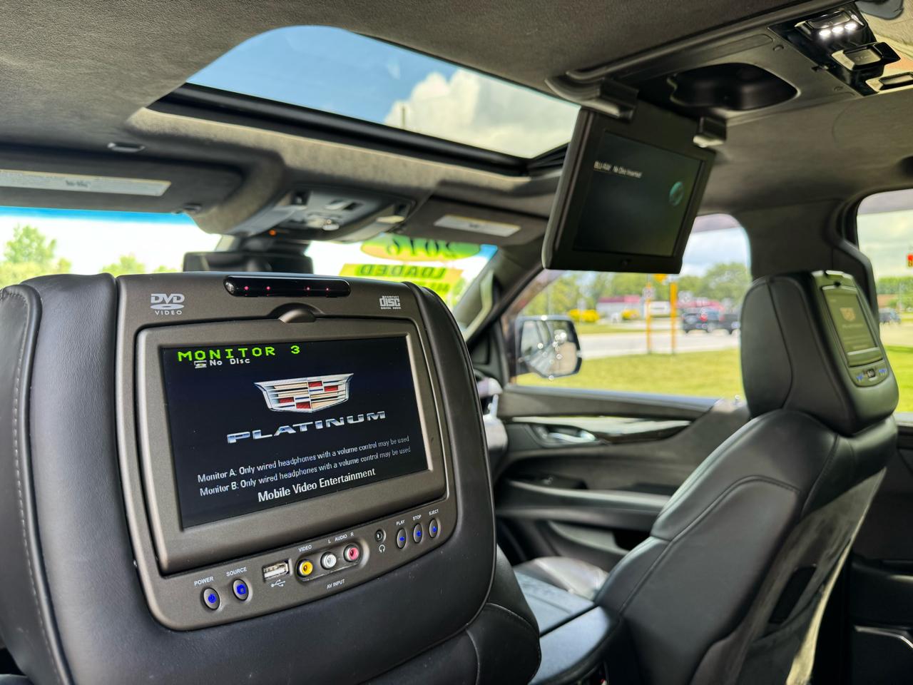 Cadillac Escalade ESV Platinum 4WD 2016