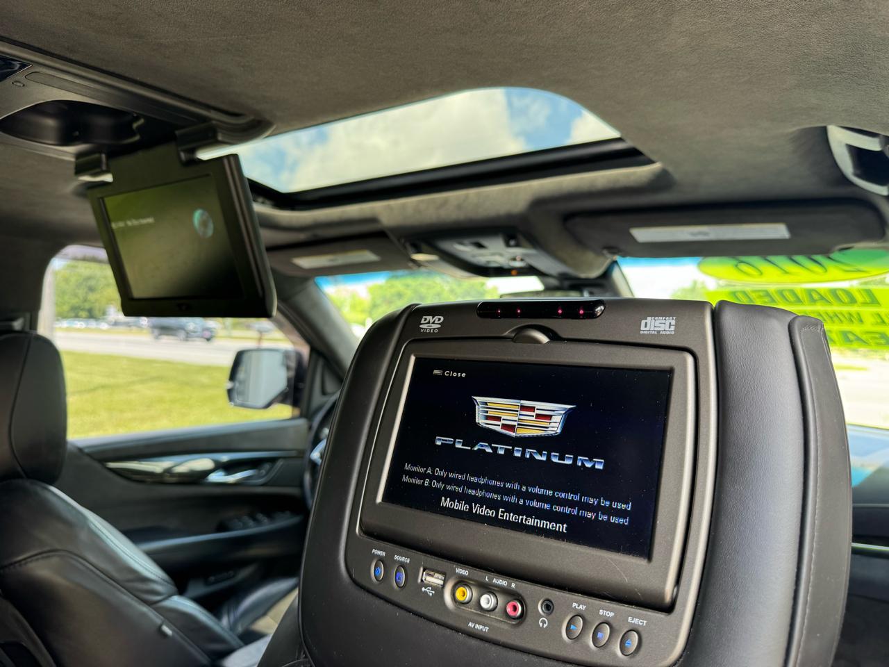 Cadillac Escalade ESV Platinum 4WD 2016