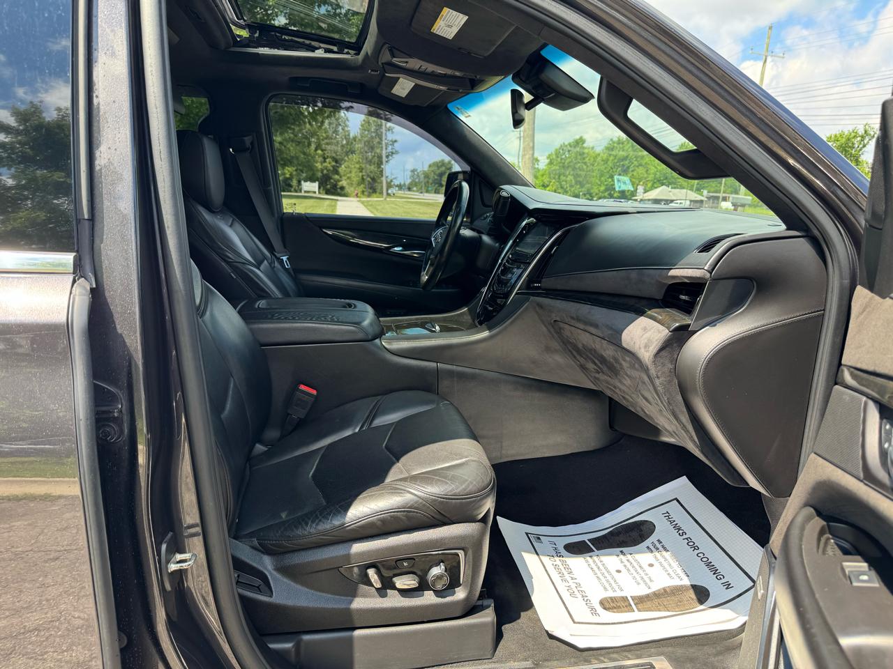 Cadillac Escalade ESV Platinum 4WD 2016