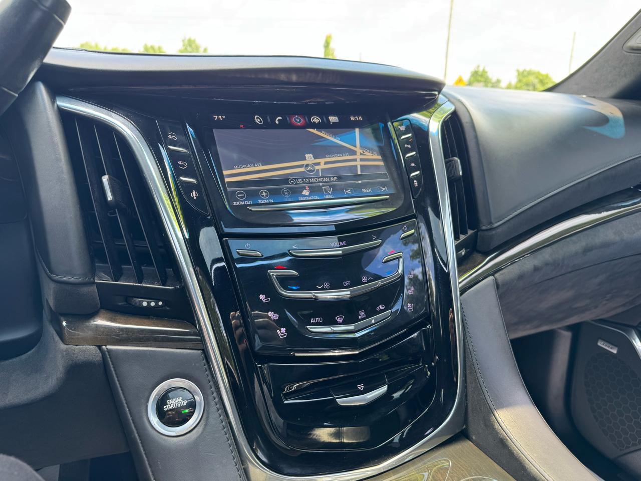 Cadillac Escalade ESV Platinum 4WD 2016