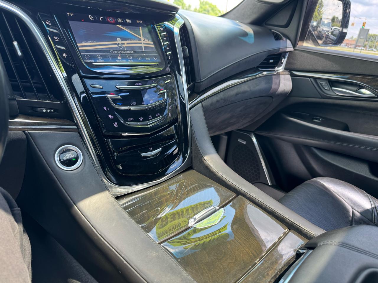 Cadillac Escalade ESV Platinum 4WD 2016