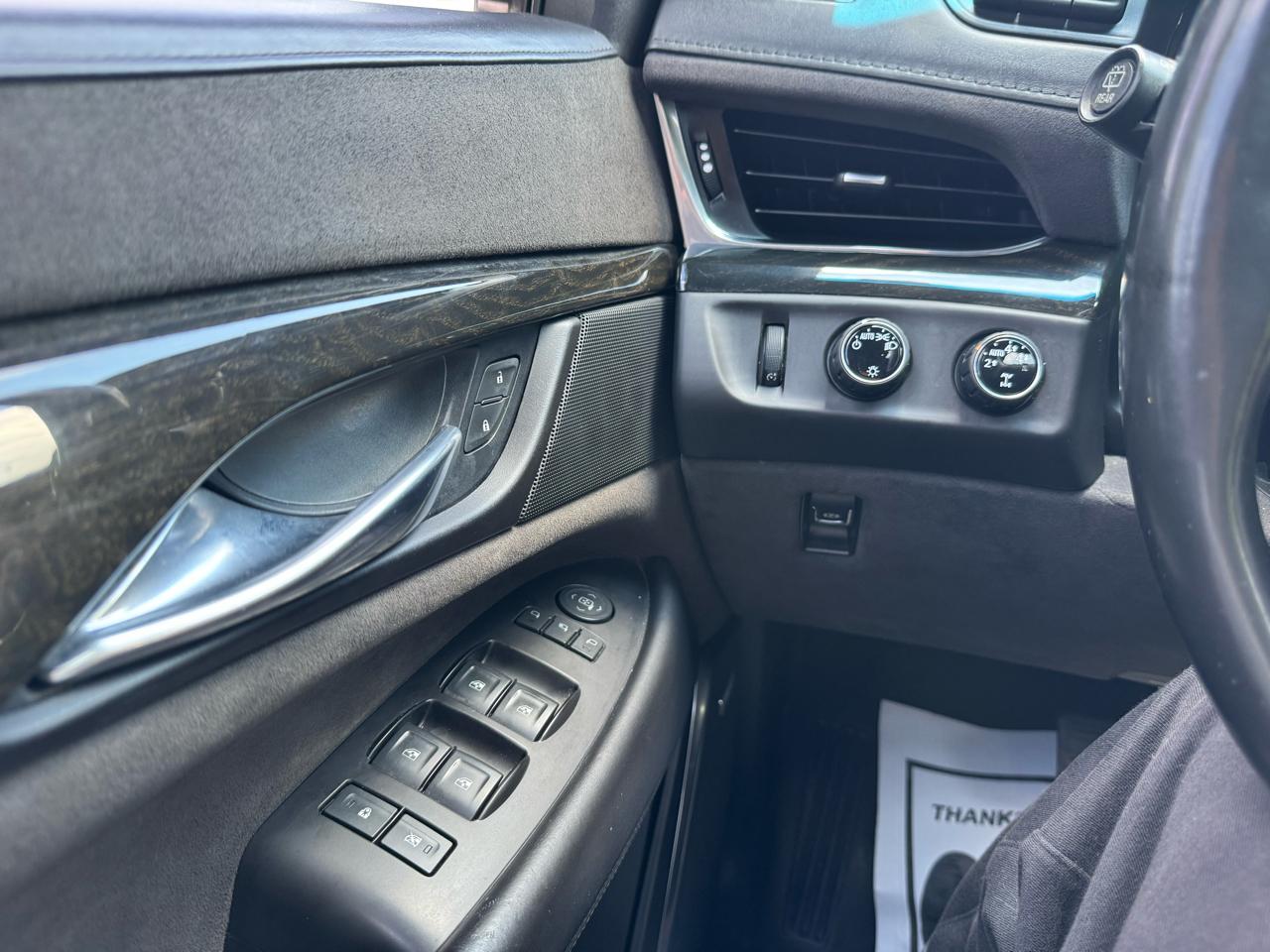Cadillac Escalade ESV Platinum 4WD 2016
