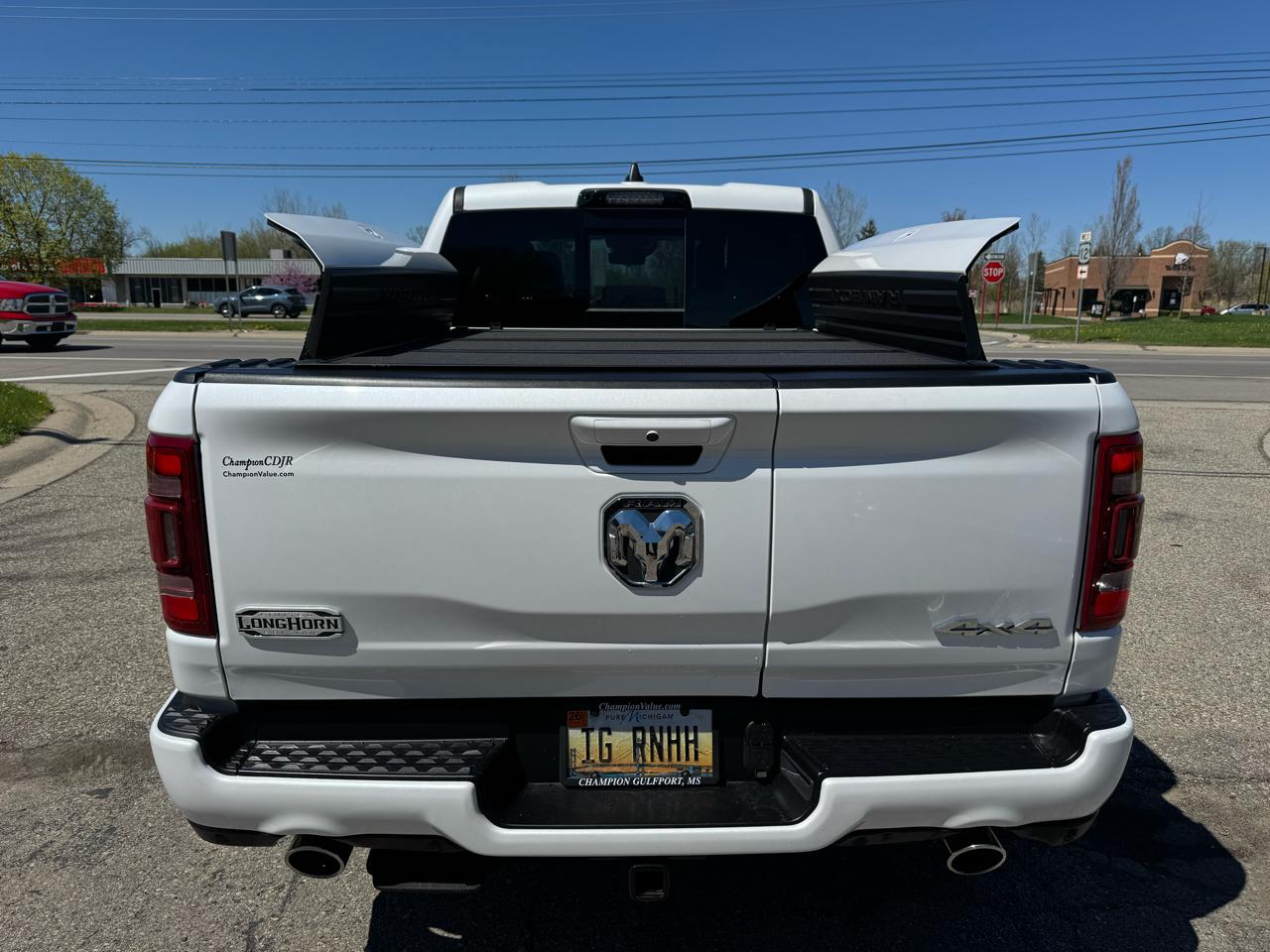 RAM 1500 Longhorn Crew Cab SWB 4WD 2024