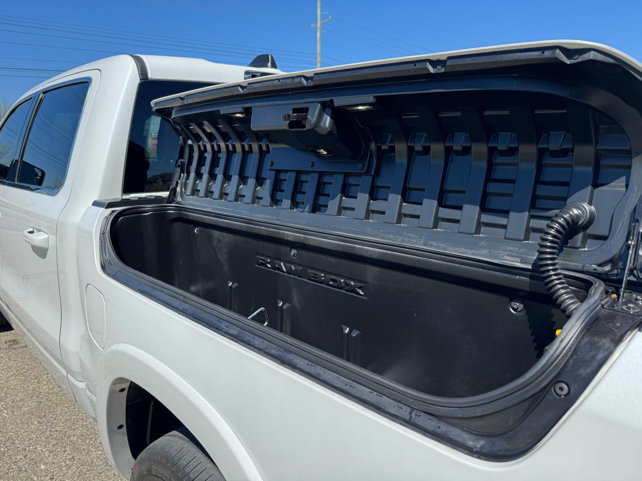 RAM 1500 Longhorn Crew Cab SWB 4WD 2024