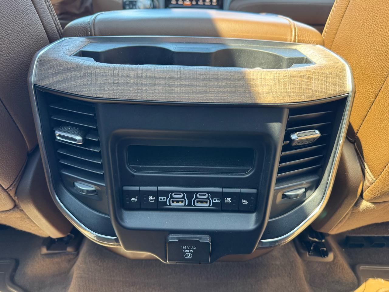 RAM 1500 Longhorn Crew Cab SWB 4WD 2024