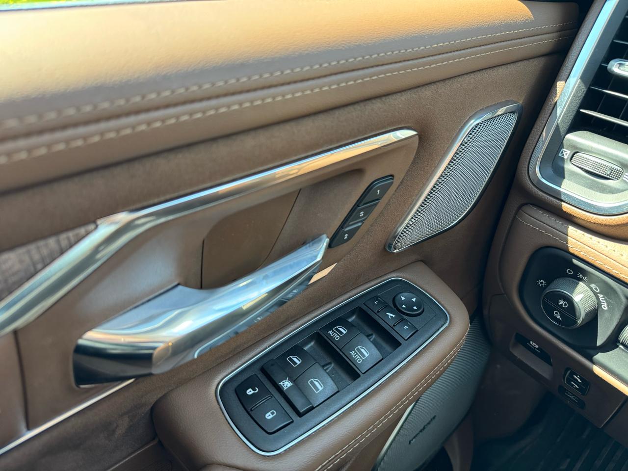 RAM 1500 Longhorn Crew Cab SWB 4WD 2024