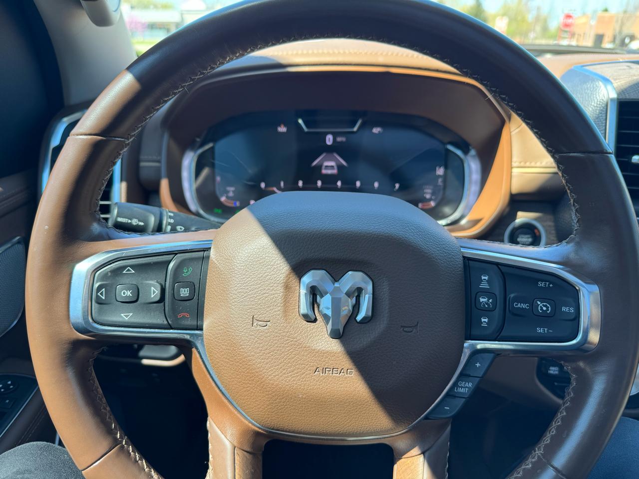 RAM 1500 Longhorn Crew Cab SWB 4WD 2024