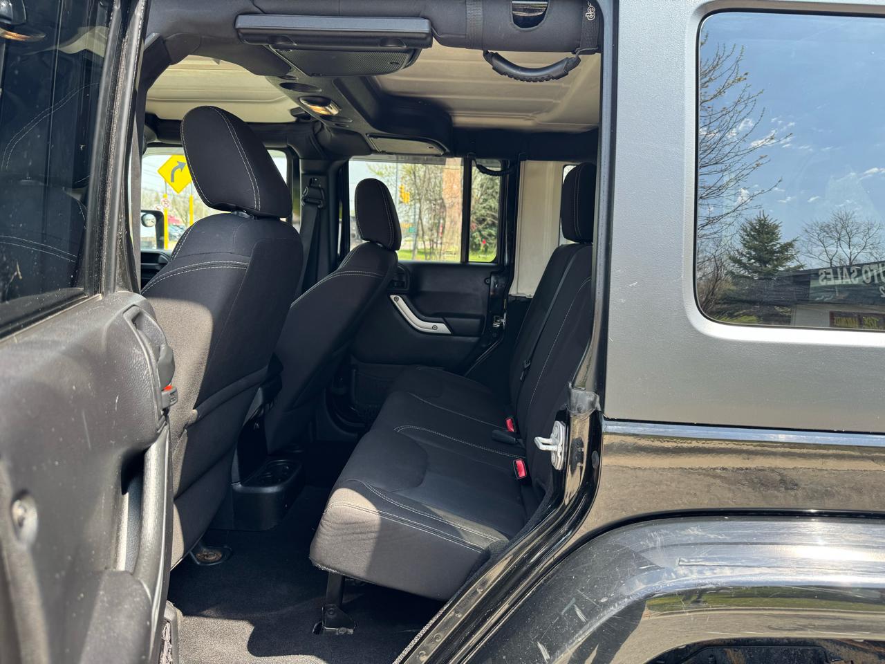 Jeep Wrangler Unlimited Sahara 4WD 2016