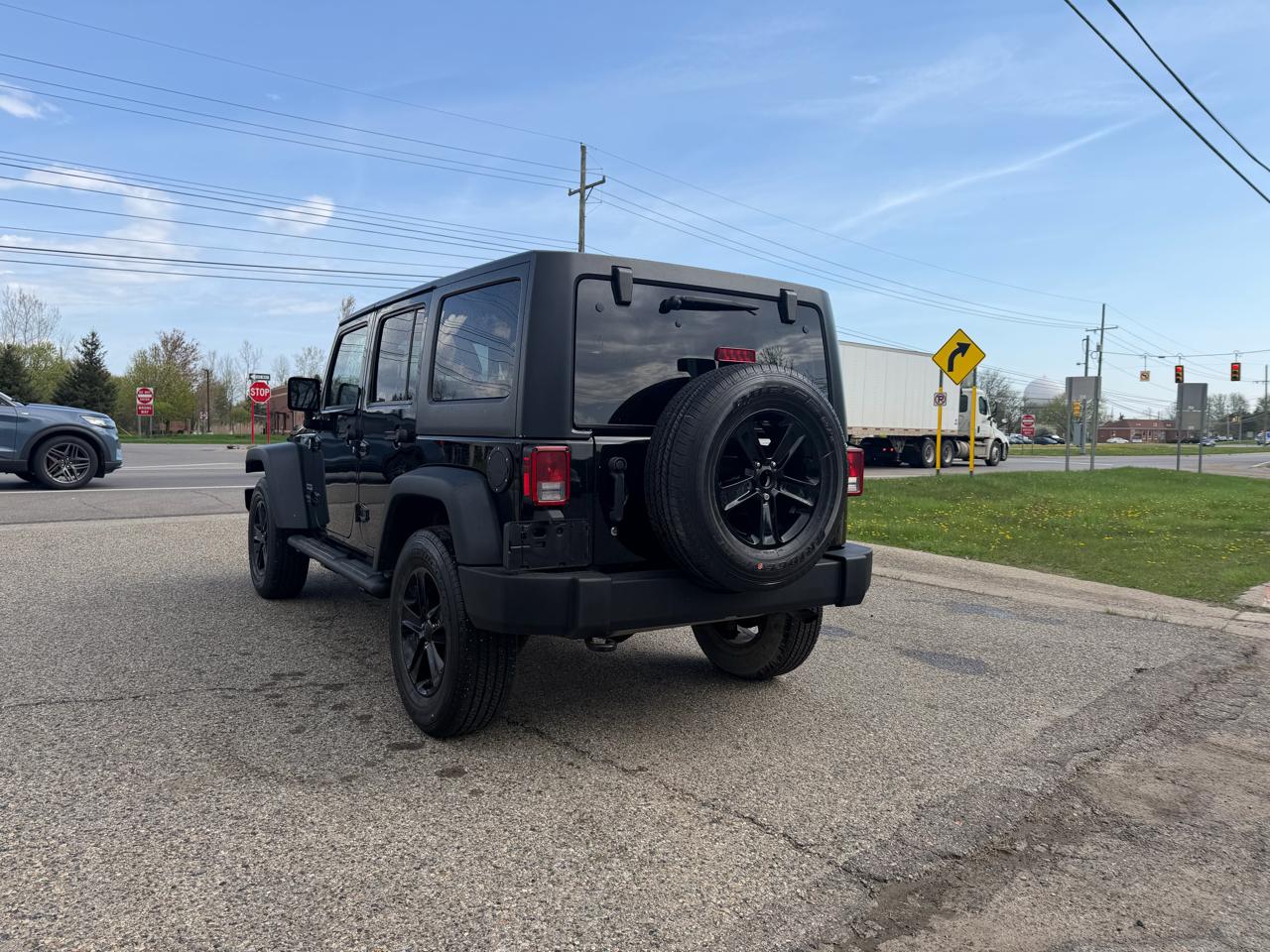 Jeep Wrangler Unlimited Sport 4WD 2014