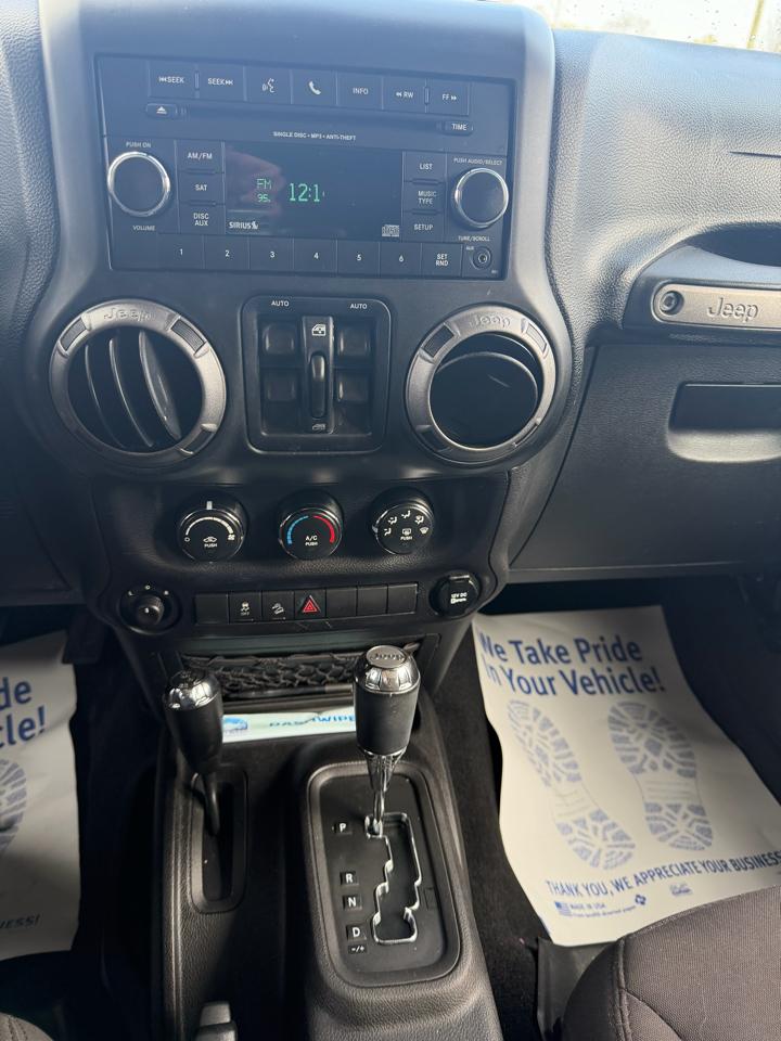 Jeep Wrangler Unlimited Sport 4WD 2014