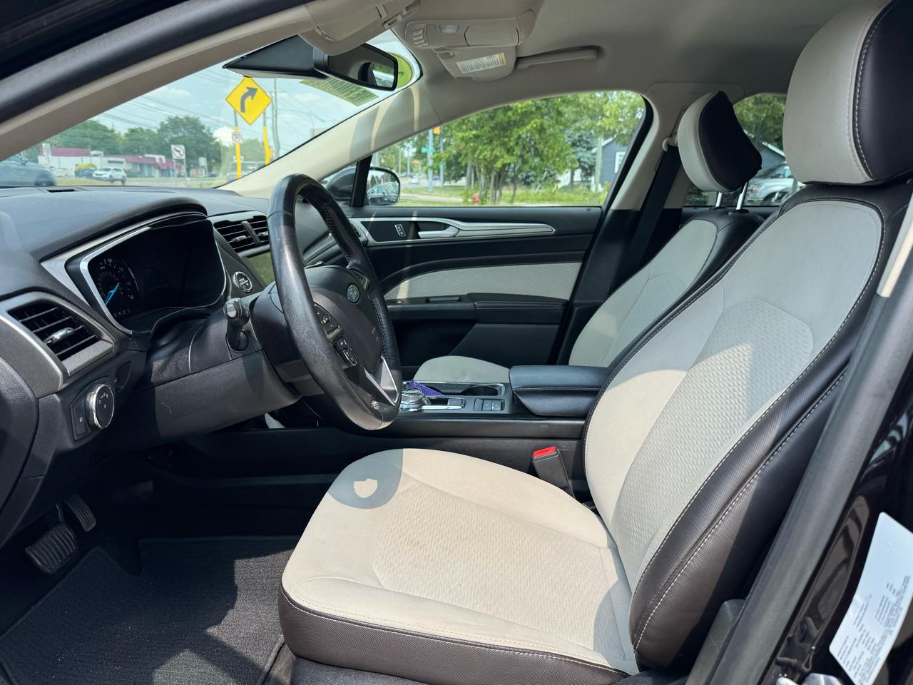 Ford Fusion SE 2020
