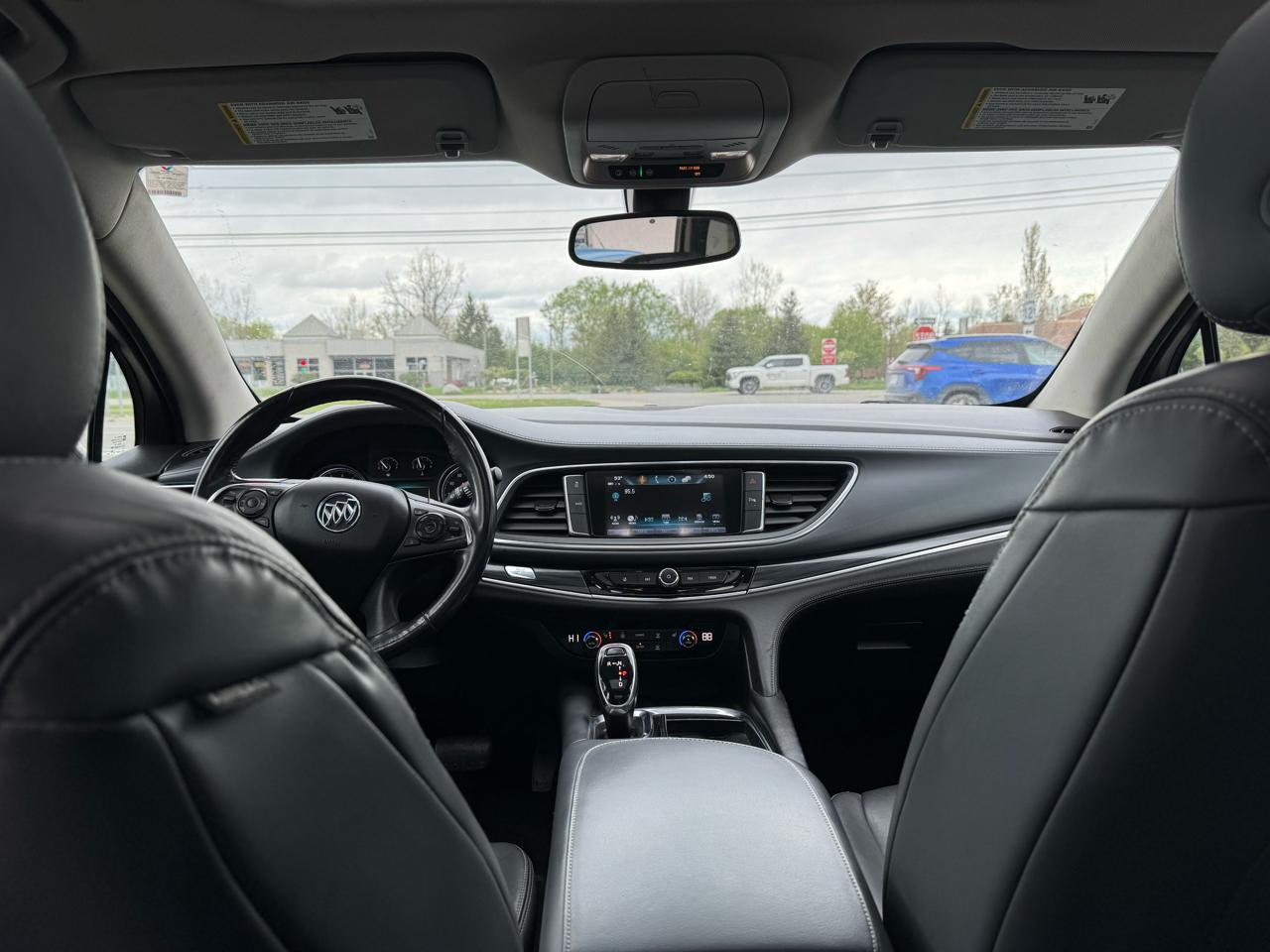 Buick Enclave Essence AWD 2019