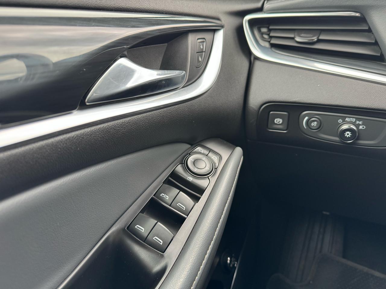 Buick Enclave Essence AWD 2019