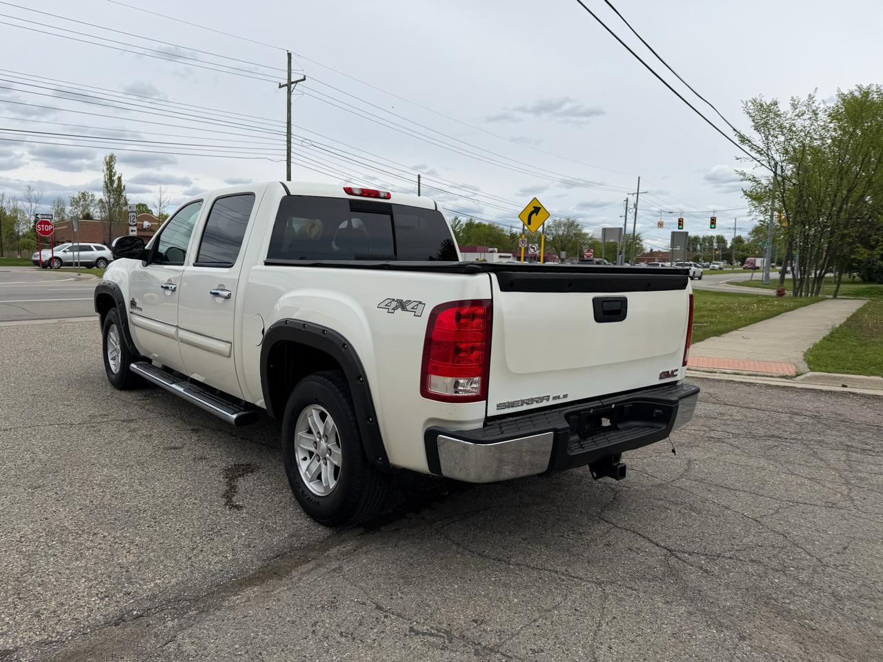 GMC Sierra 1500 SLE Crew Cab 4WD 2012