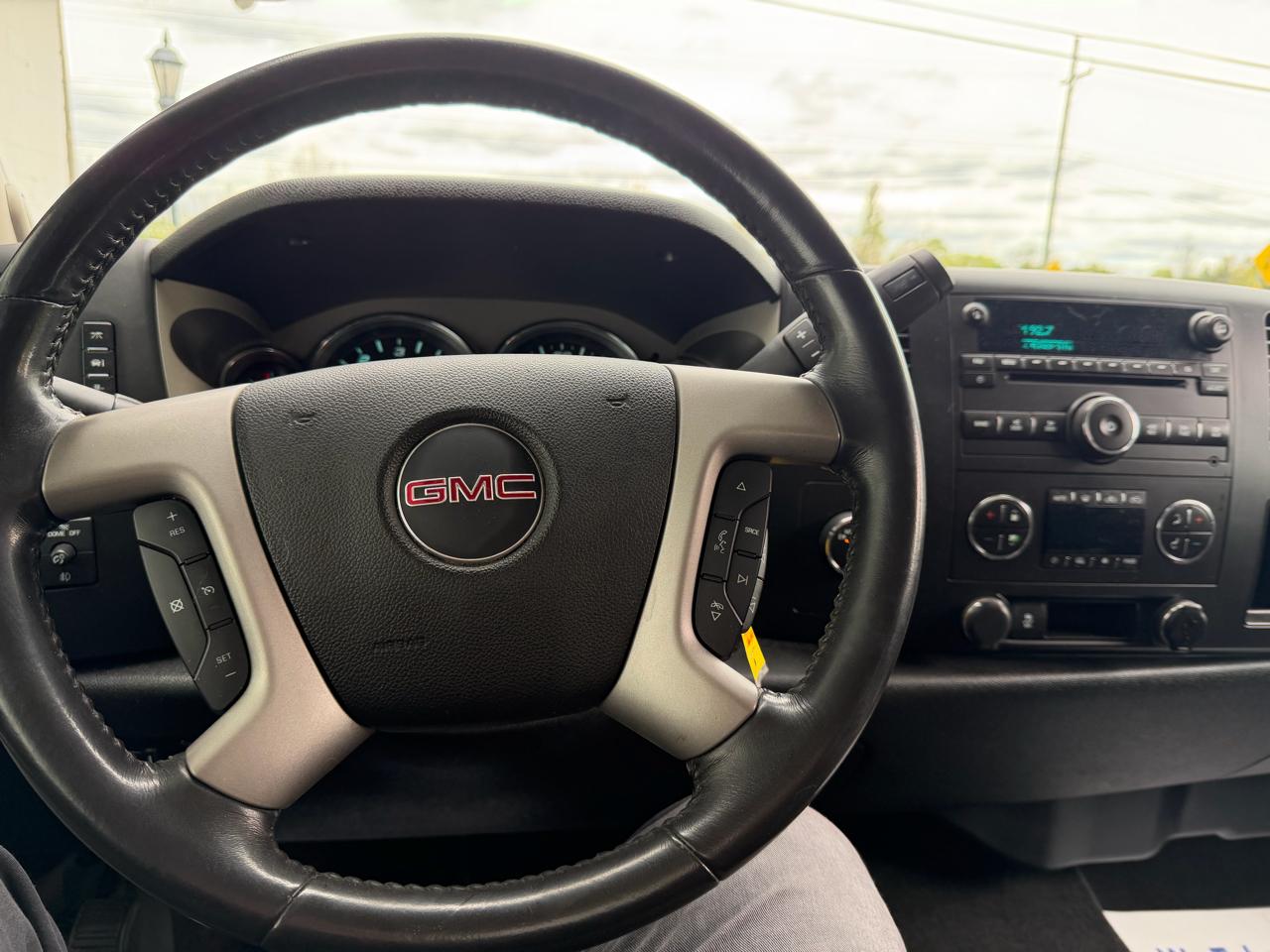 GMC Sierra 1500 SLE Crew Cab 4WD 2012