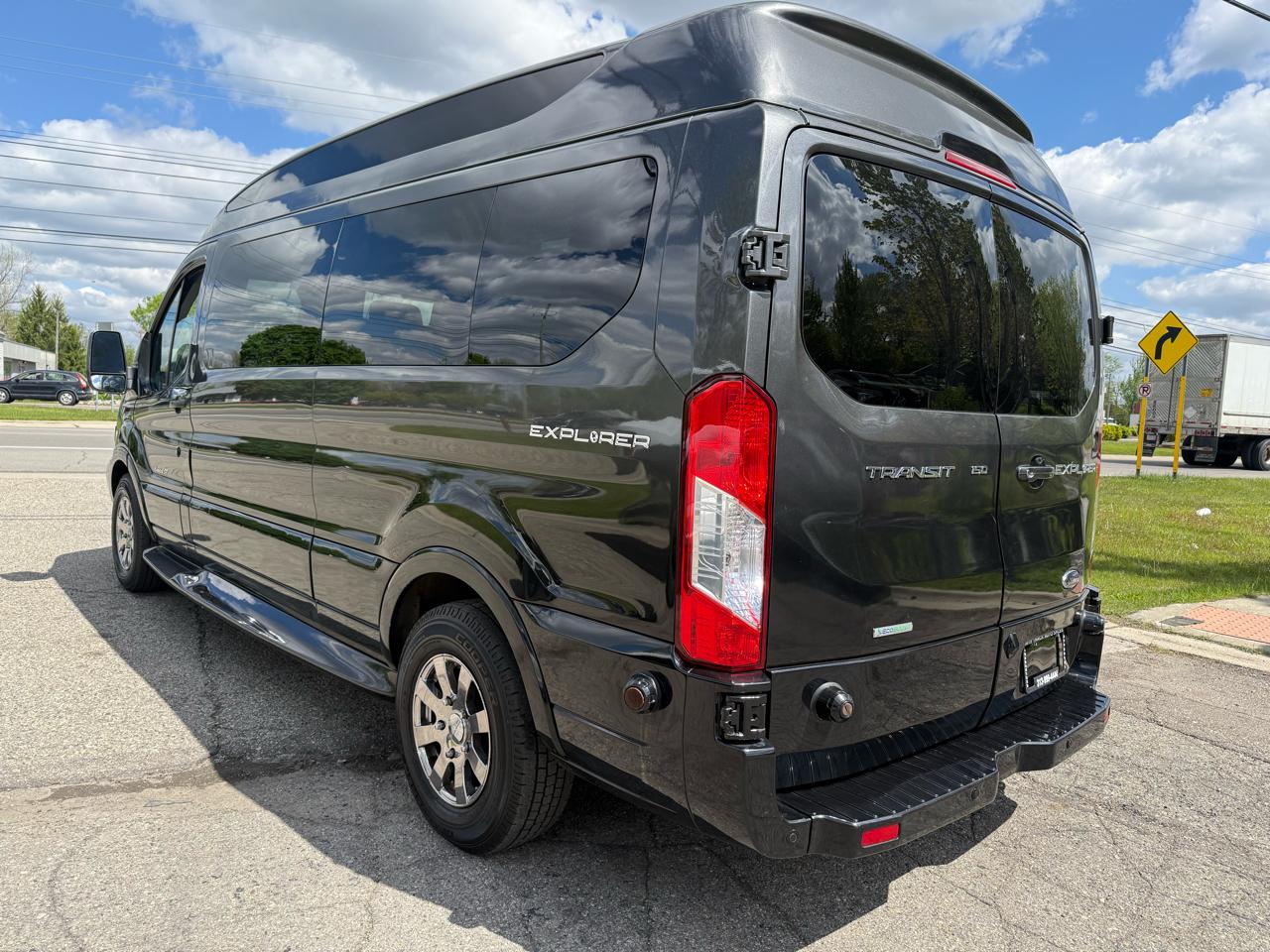 Ford Transit 150 Van 2018