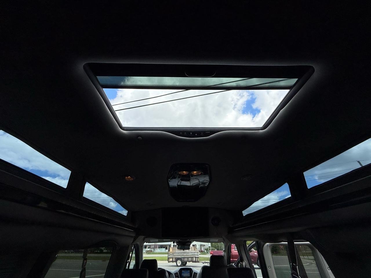 Ford Transit 150 Van 2018