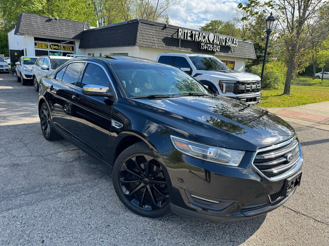 Ford Taurus Limited AWD 2016