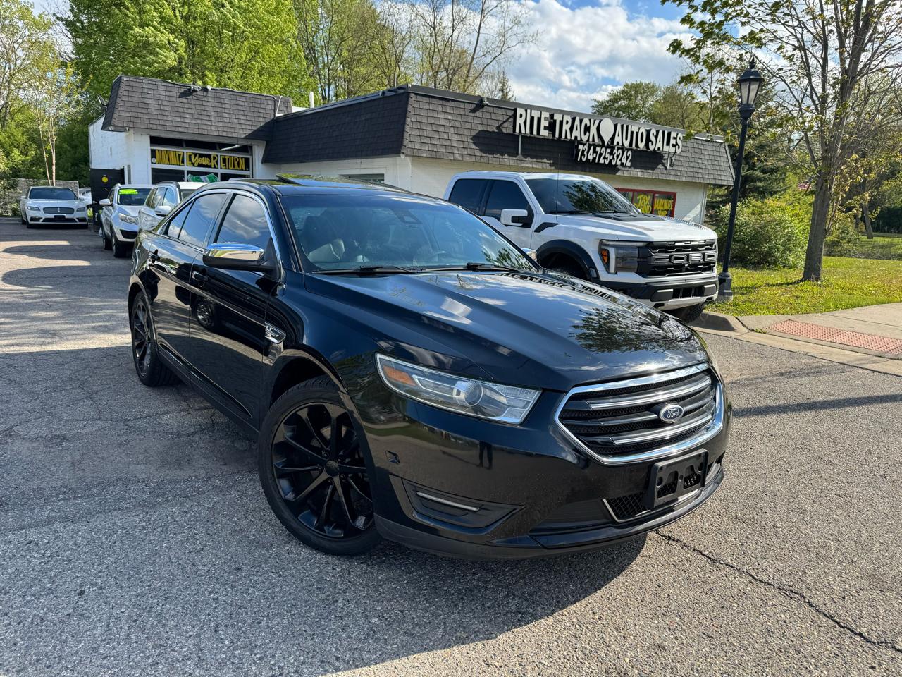Ford Taurus Limited AWD 2016