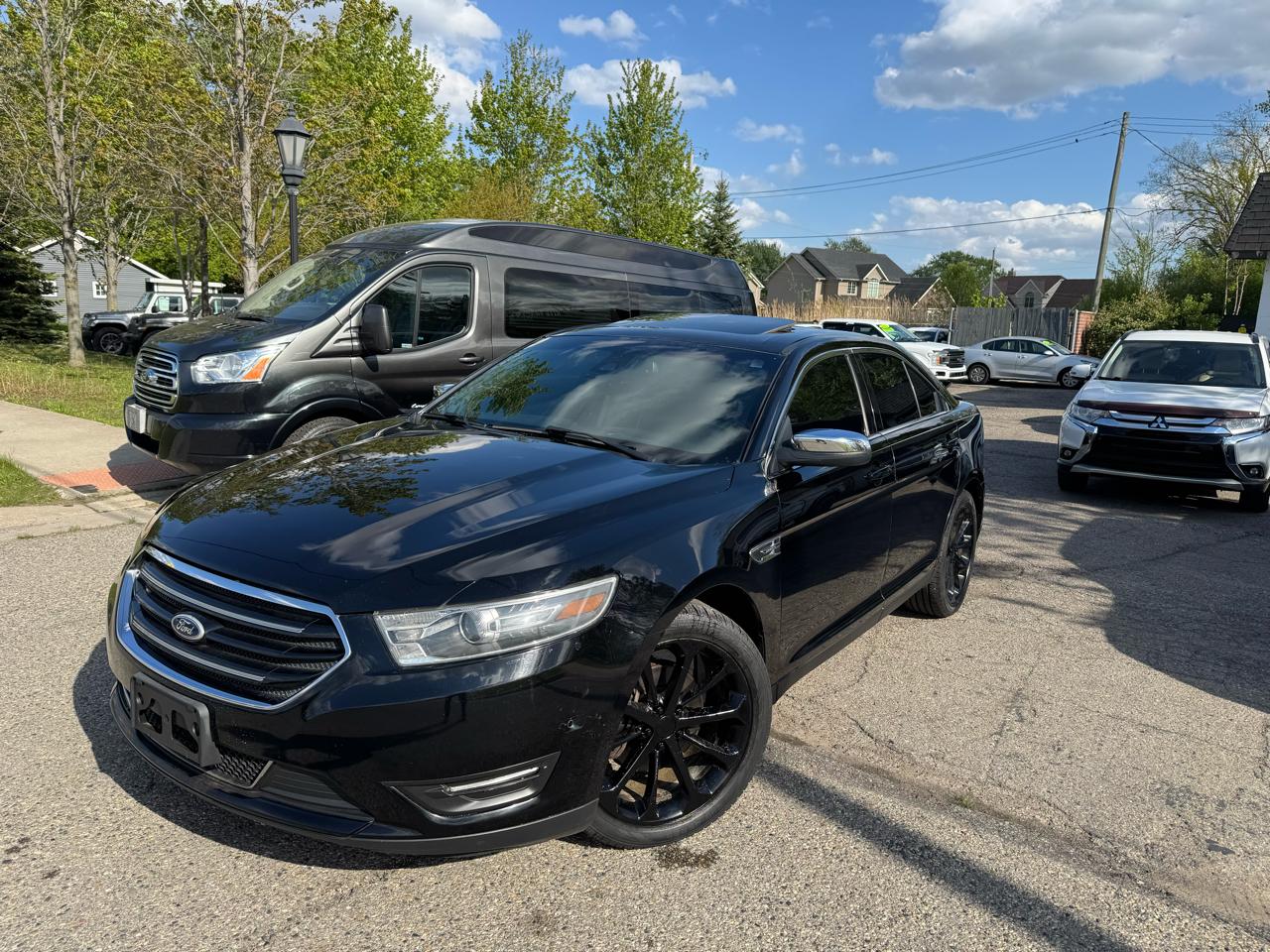 Ford Taurus Limited AWD 2016