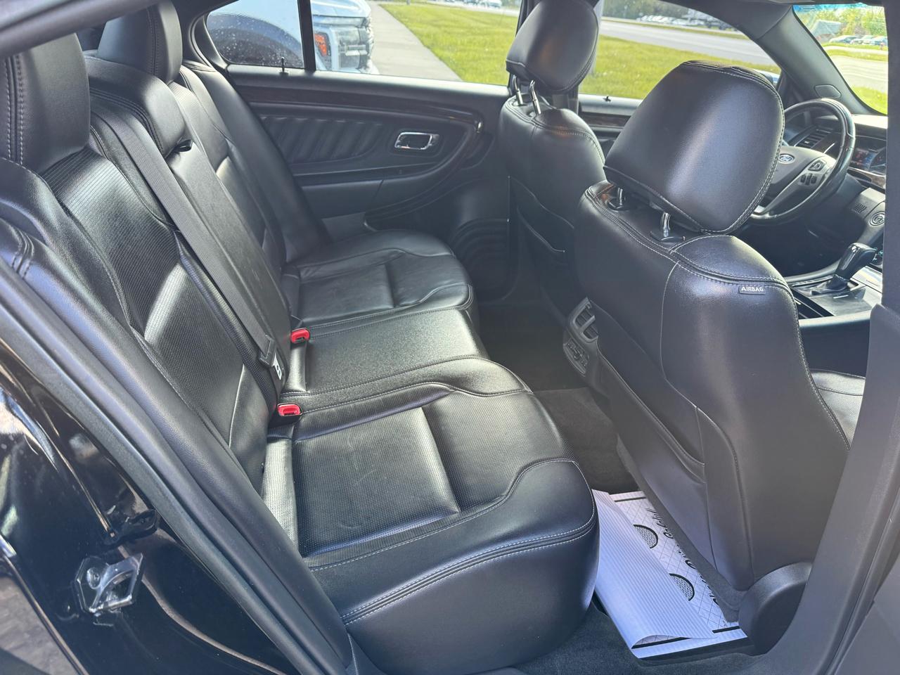 Ford Taurus Limited AWD 2016