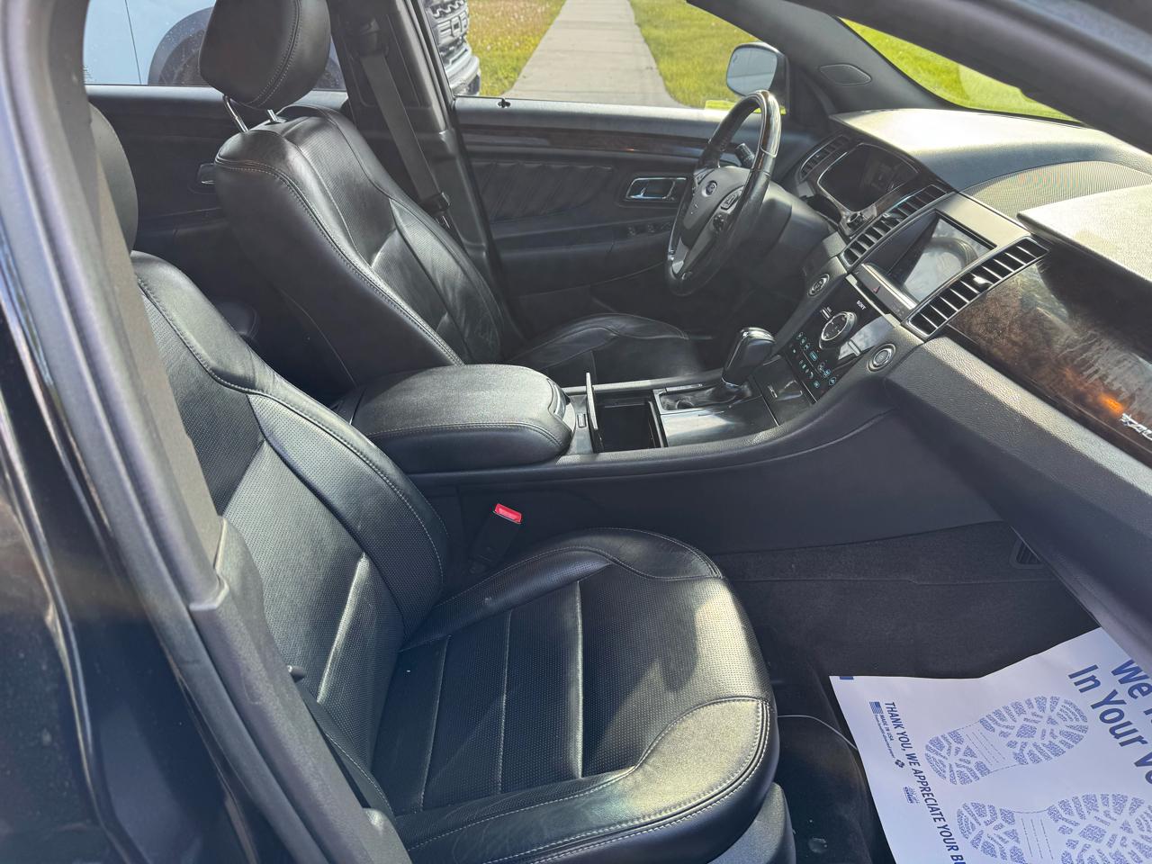 Ford Taurus Limited AWD 2016