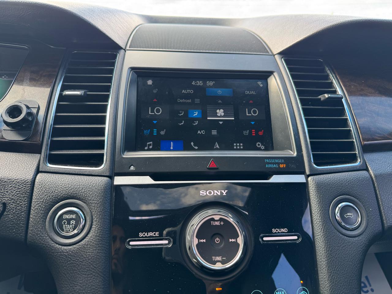 Ford Taurus Limited AWD 2016