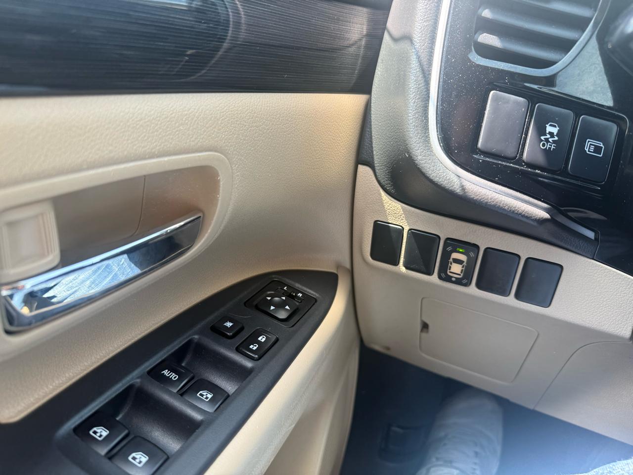 Mitsubishi Outlander SEL Special Edition FWD 2016