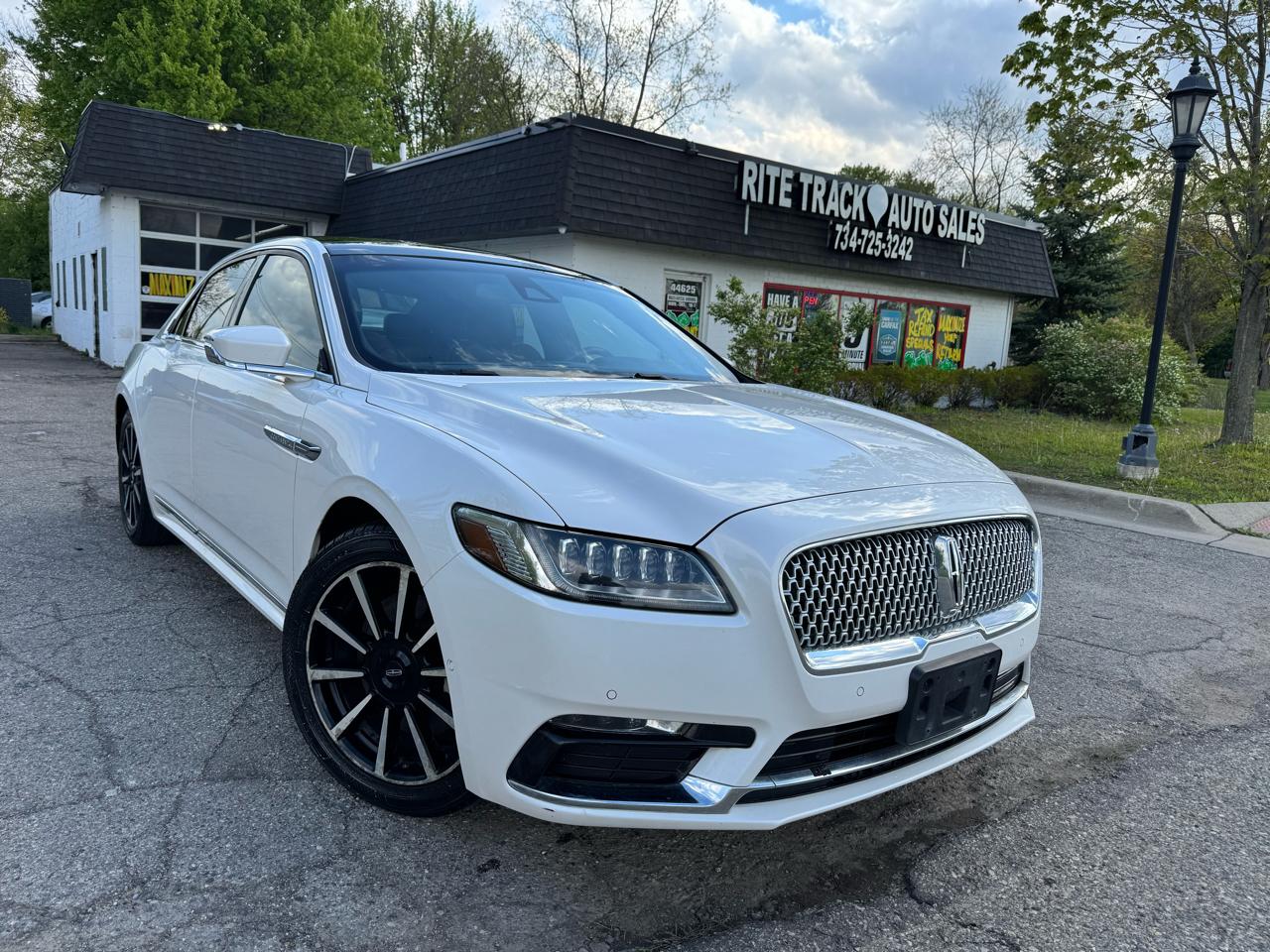 Lincoln Continental Reserve AWD 2017