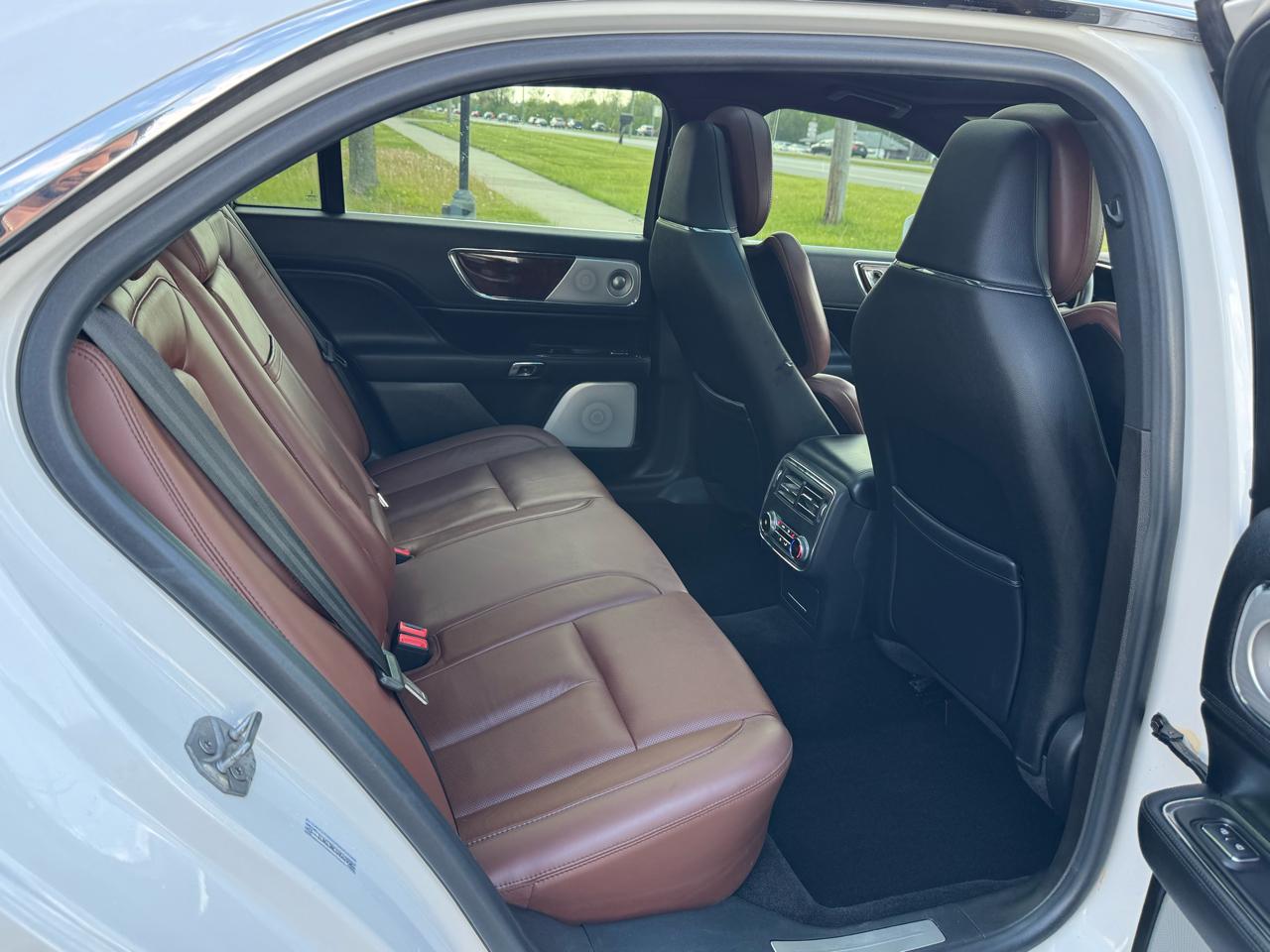 Lincoln Continental Reserve AWD 2017