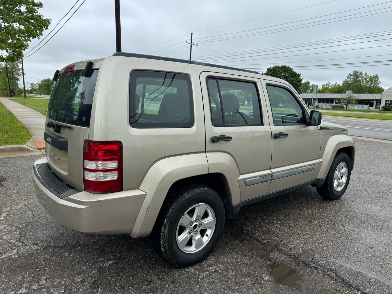 Jeep Liberty Sport 4WD 2010