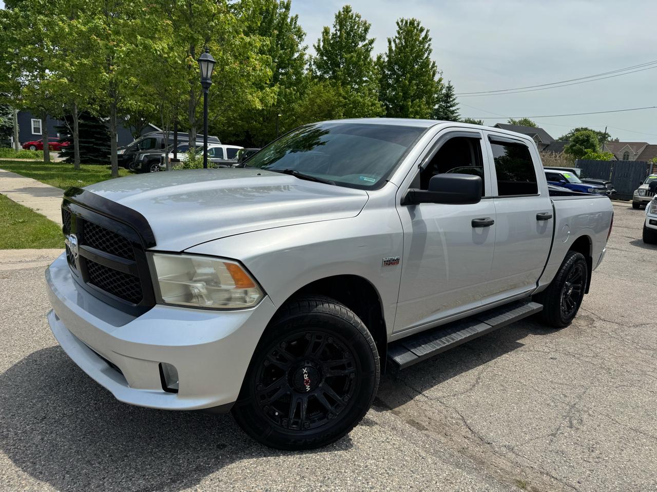 RAM 1500 Tradesman Crew Cab SWB 4WD 2014