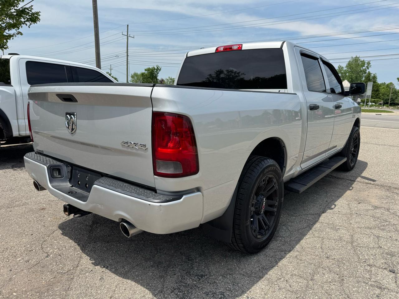 RAM 1500 Tradesman Crew Cab SWB 4WD 2014