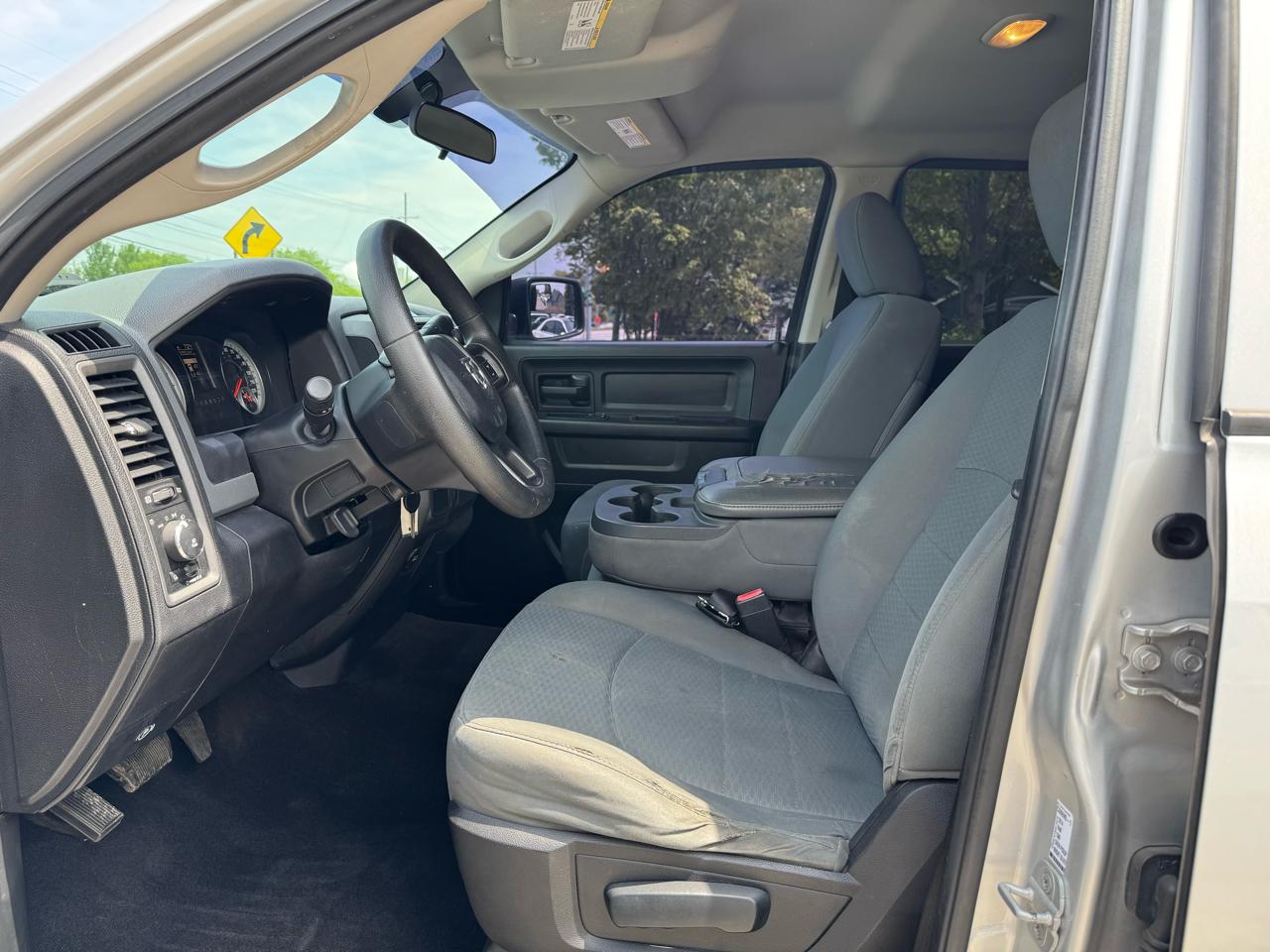 RAM 1500 Tradesman Crew Cab SWB 4WD 2014