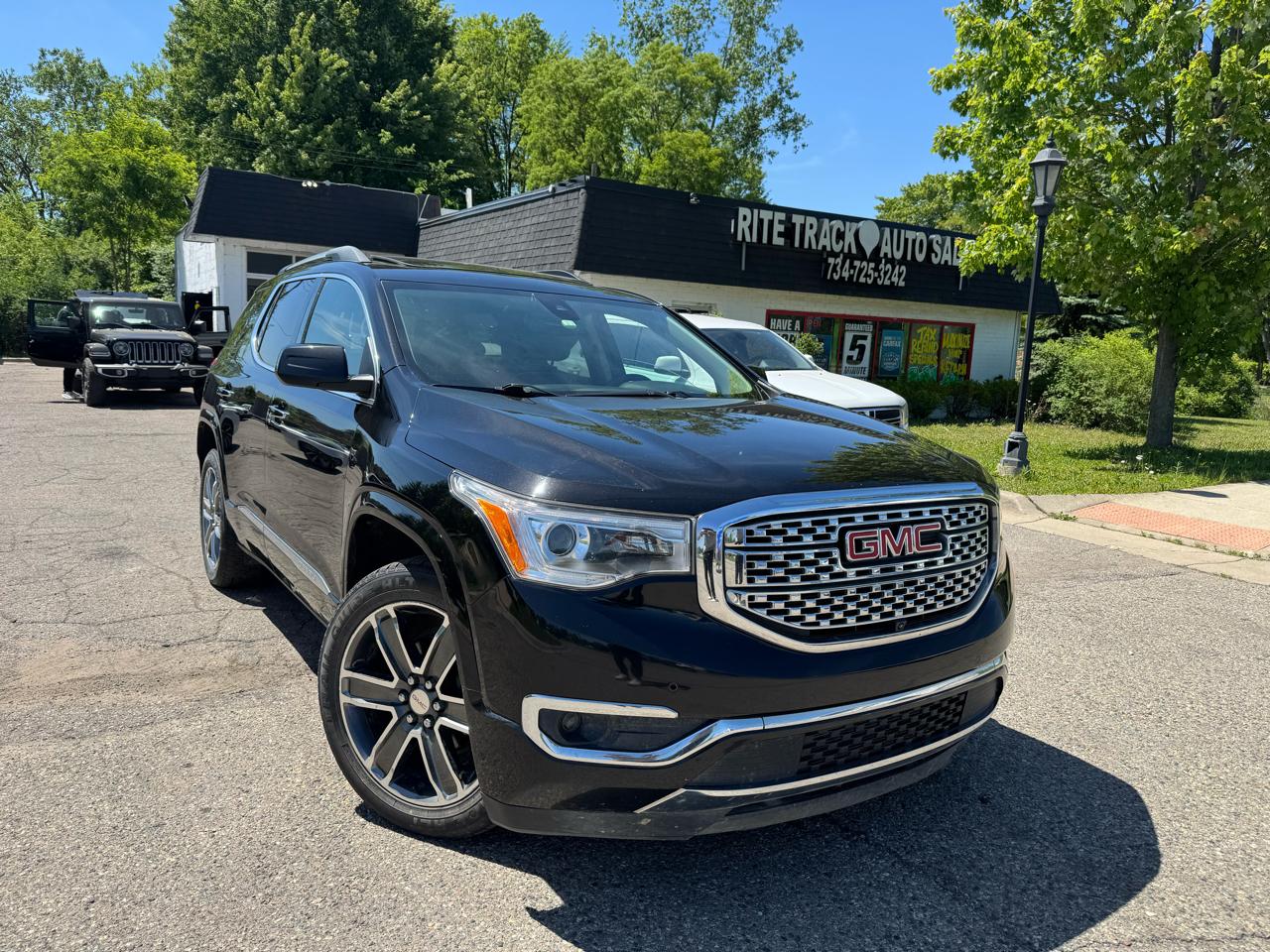 GMC Acadia Denali AWD 2019