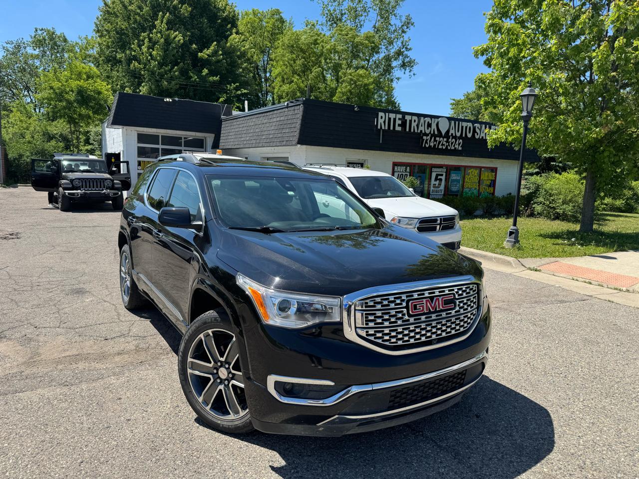 GMC Acadia Denali AWD 2019